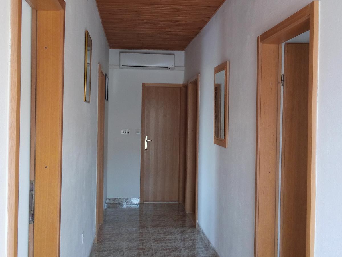 Apartamento Apartman Grozda Seget Vranjica Exterior foto